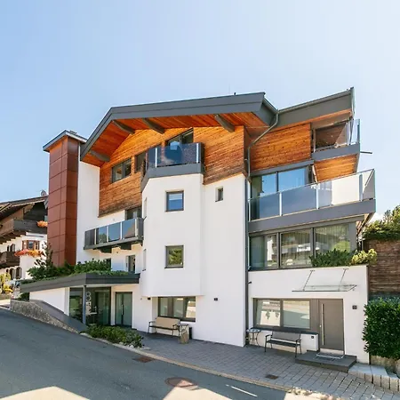 Premium Mountain View